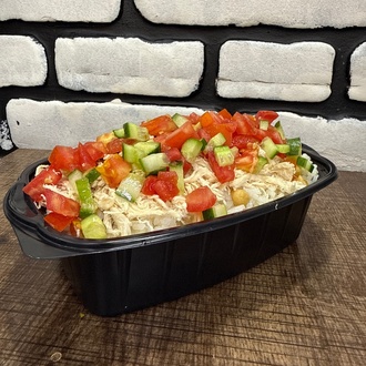 Tavuklu Pilav Üstüne Salata (1,5 Porsiyon) görseli