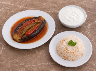 Karnıyarık + Yoğurt +Çorba görseli
