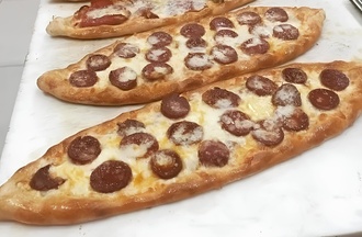Sucuklu Kaşarlı Bafra Pidesi (Açık) (Kayık) görseli