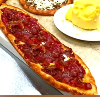 Pastırmalı Kaşarlı Bafra Pidesi (Açık) (Kayık) görseli