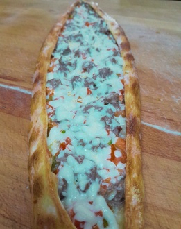 Kuşbaşılı Kaşarlı Bafra Pidesi (Açık) (Kayık) görseli