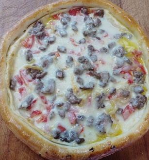Kuşbaşılı Kaşarlı Bafra Pidesi (Yuvarlak) görseli
