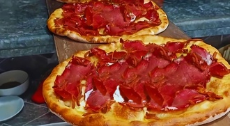 Pastırmalı Kaşarlı Bafra Pidesi (Yuvarlak) görseli