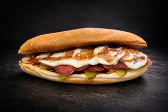 Sucuklu Kaşarlı Jumbo Sandviç görseli