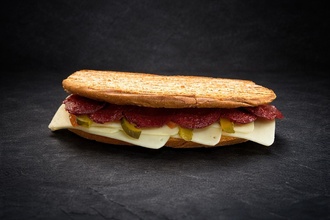 Sucuklu Kaşarlı Ayvalık Tostu görseli