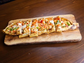 Tavuklu Pide görseli