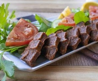 Yarım Ekmek Arası Köfte görseli