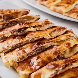 Kavurmalı Pide görseli
