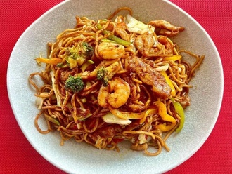 Körili Singapur Noodle görseli
