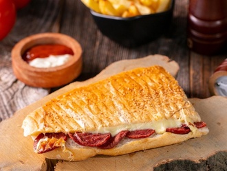 Sucuklu Tost görseli