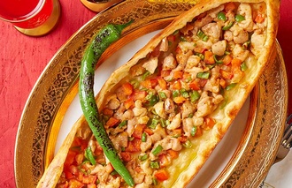 Tavuklu Pide görseli