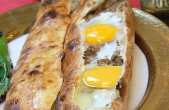 Yeniçeri Kapaklı Pide görseli