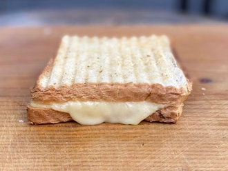 Kaşarlı Tost görseli