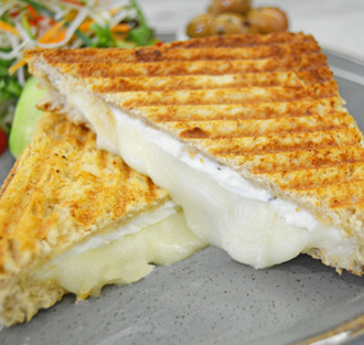 Çift Kaşarlı Tost (Yarım Ekmek) görseli
