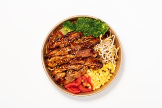 Thai Usulü Tavuk Bowl görseli