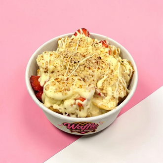 Beyaz Çikolatalı Çilekli Waffle Bowl (Küçük) görseli