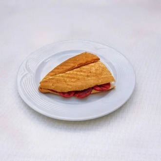 Sucuklu Tost görseli