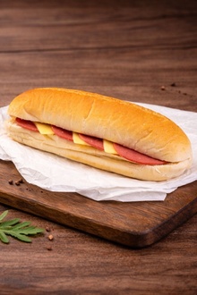 Salamlı Kaşarlı Sandviç görseli