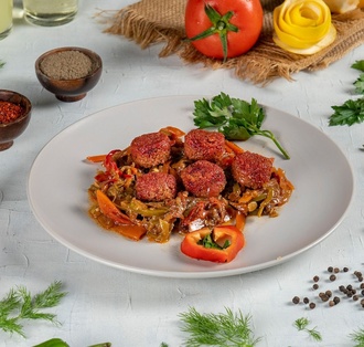 Vegan Sebze Sote & Pancar Köfte görseli