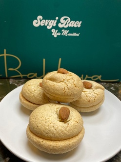 Acı Badem Kurabiyesi görseli