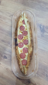 Kaşarlı Sucuklu Pide görseli