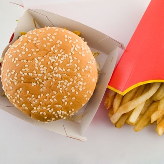 Trüf Burger & Patates Kızartması görseli