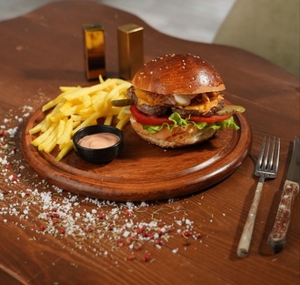 Lokum Burger & Patates Kızartması görseli
