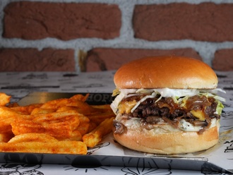 3 Mantarlı & Rokfor Peynirli Burger görseli