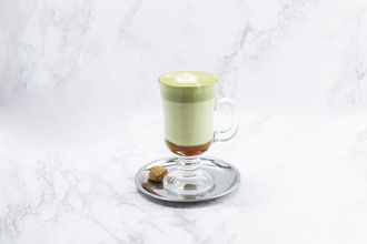 Hot Mango Matcha Latte görseli