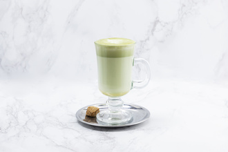 Hot Vanilla Matcha Latte görseli
