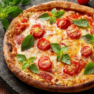 Margherita Pizza (Orta) görseli