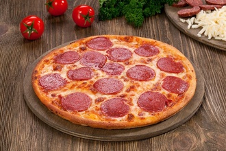 Kaşarlı Sucuklu Pizza (Orta) görseli