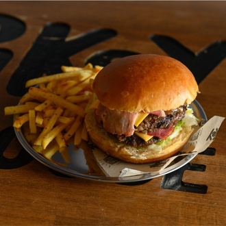 Dana Bacon Burger görseli