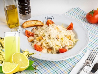 Tavuklu Sezer Salata Menü görseli