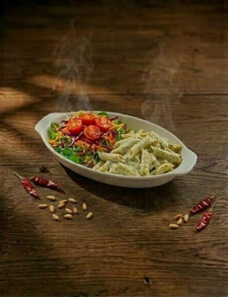 Pesto Soslu Makarna (Tavuksuz) görseli