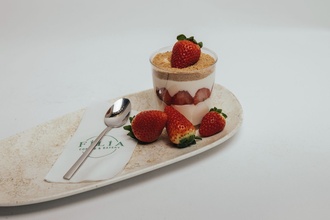 Çilekli Magnolya görseli