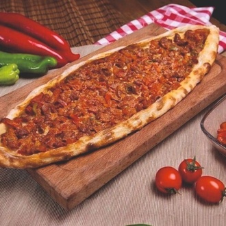 Kuşbaşılı Pide görseli