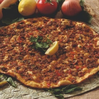 Lahmacun görseli