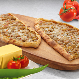 Tavuklu Kaşarlı Pide görseli
