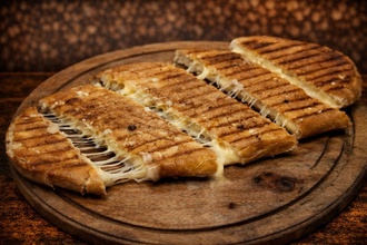 Kaşarlı Tost görseli