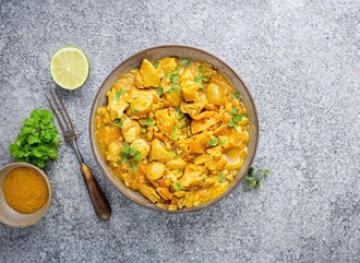 Köri Soslu Tavuk görseli