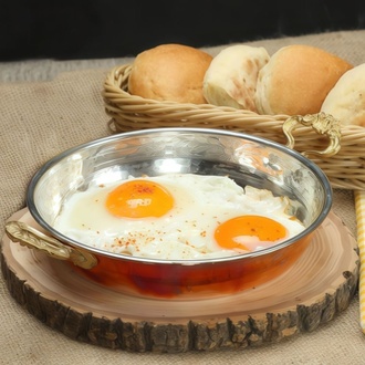 Kavurmalı Kaşarlı Yumurta görseli
