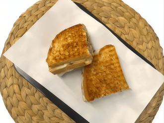 Kavurmalı Ayvalık Tostu görseli