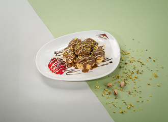 Antep Fıstıklı Myra Profiterol görseli