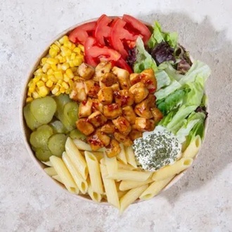 Sweet Chili Soslu Tavuk Makarna Bowl görseli