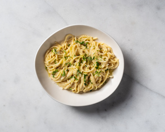 Crema Al Parmigiano Soslu Makarna görseli