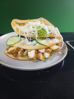 Soslu Tavuklu Soğuk Sandviç Menü görseli