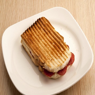 Sucuklu Tost görseli