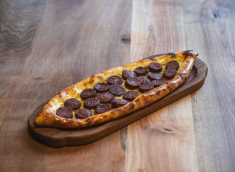 Sucuklu Pide görseli