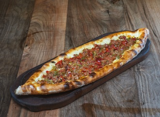 Kuşbaşılı Pide görseli